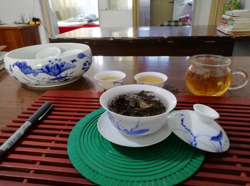 李艳丽丨想和你一起喝茶